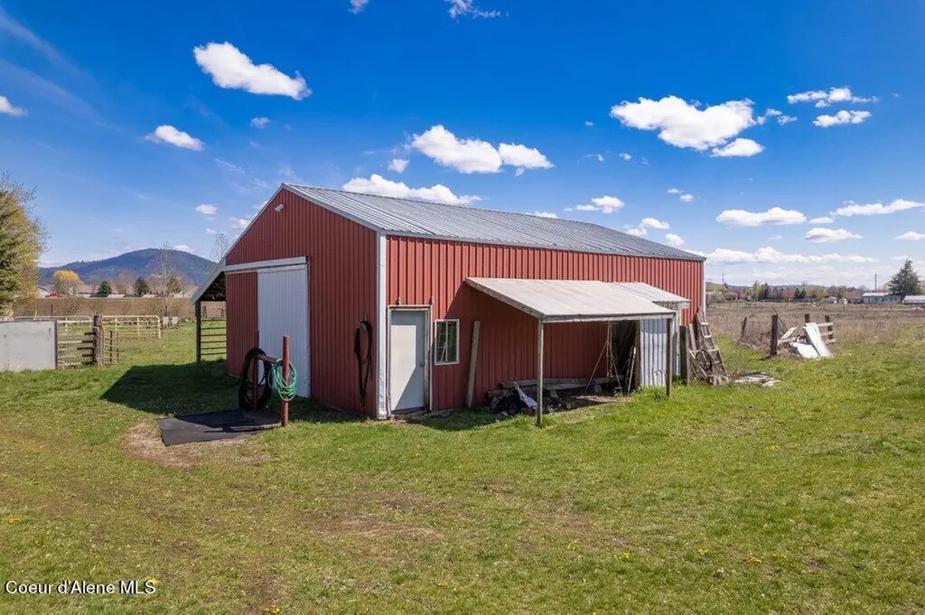 3520 West Cranston Avenue Hayden ID 83835