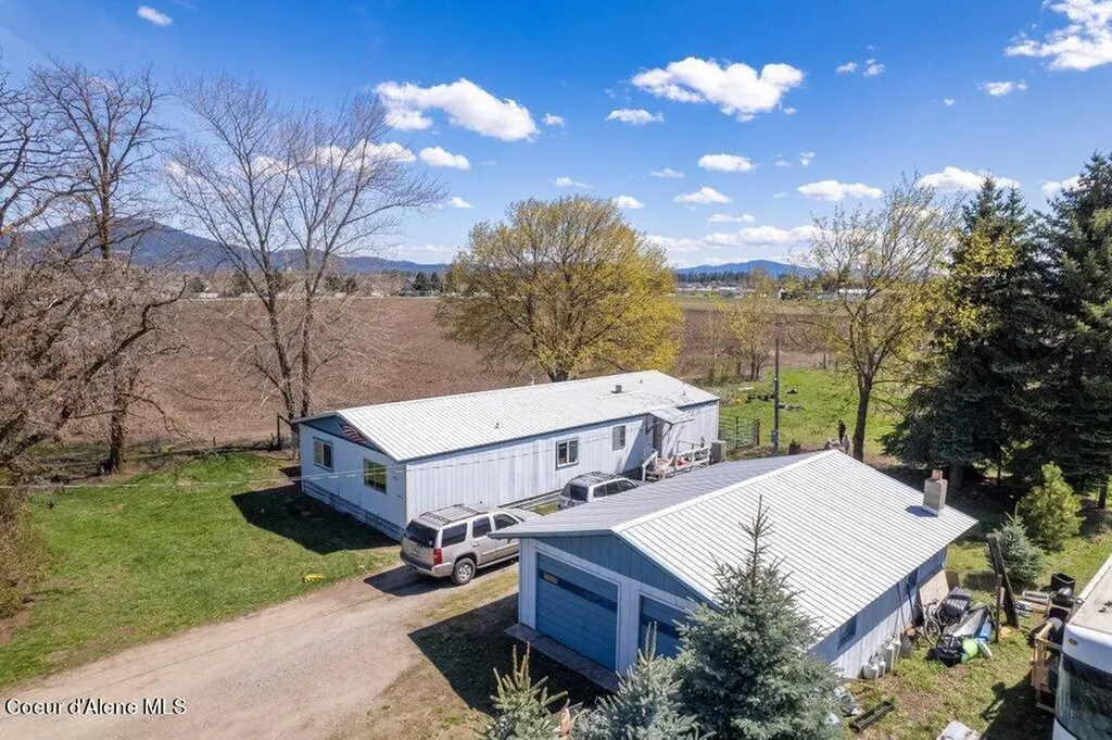 3520 West Cranston Avenue Hayden ID 83835