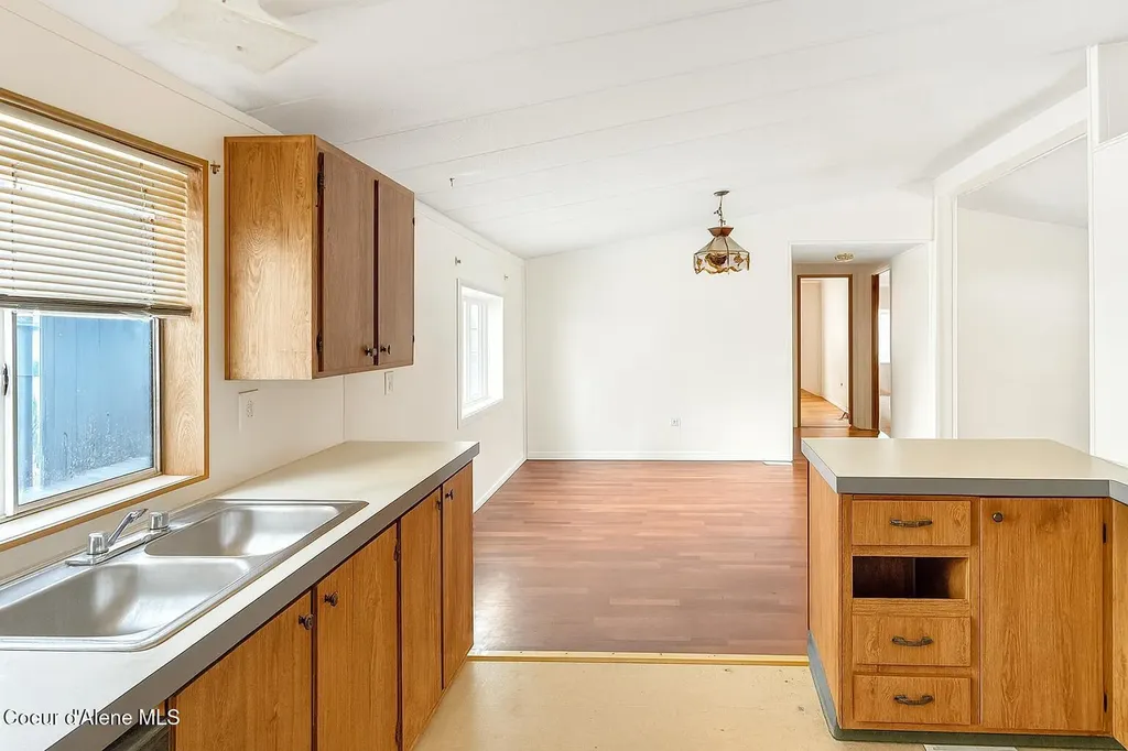 3520 West Cranston Avenue Hayden ID 83835