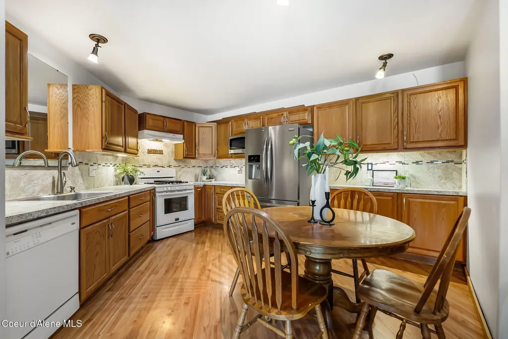 162 S Cedar View Estates Road Blanchard ID 83804