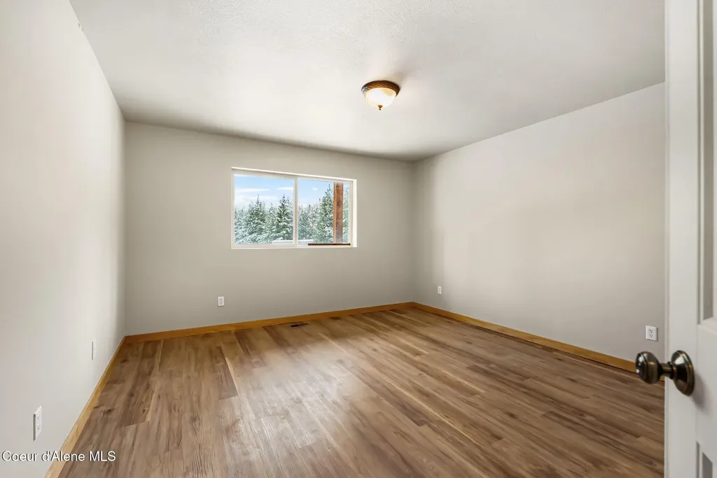 162 S Cedar View Estates Road Blanchard ID 83804
