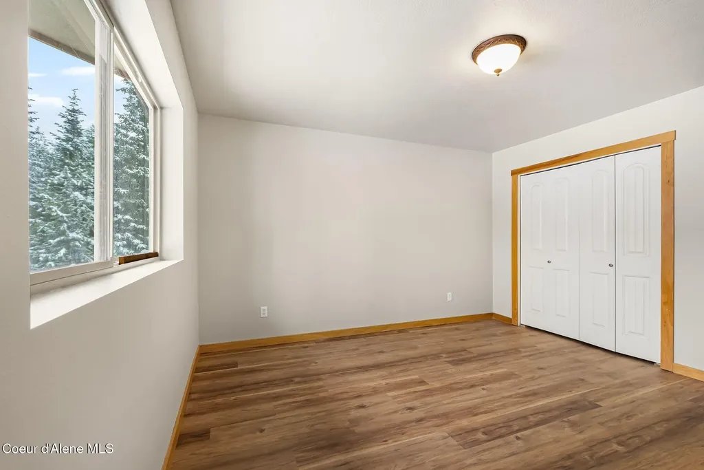 162 S Cedar View Estates Road Blanchard ID 83804