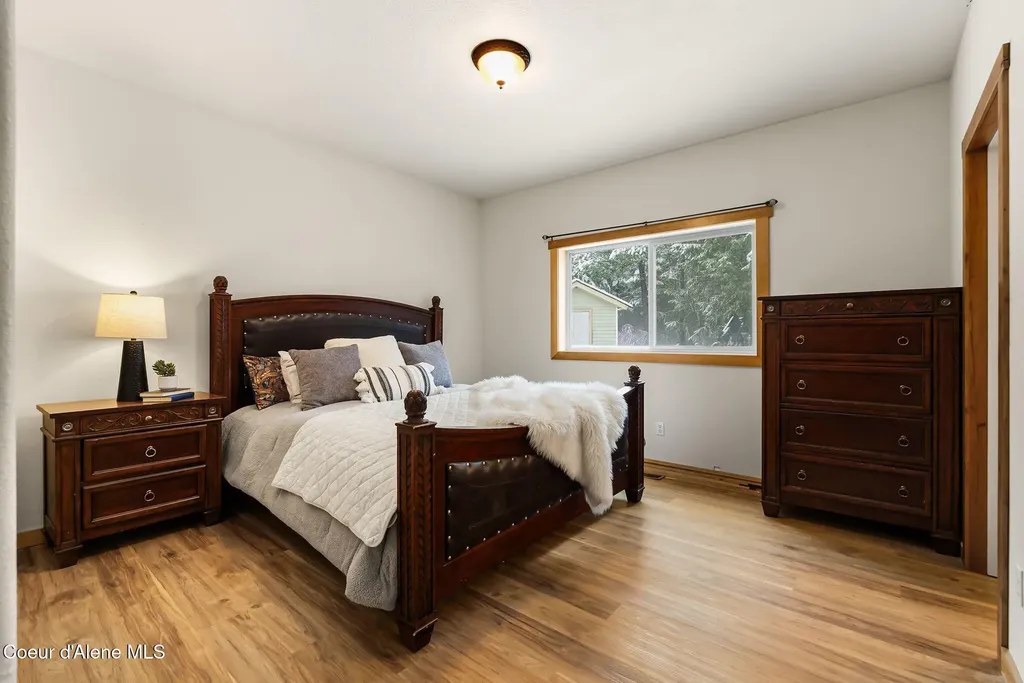 162 S Cedar View Estates Road Blanchard ID 83804
