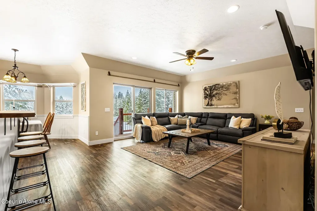 162 S Cedar View Estates Road Blanchard ID 83804