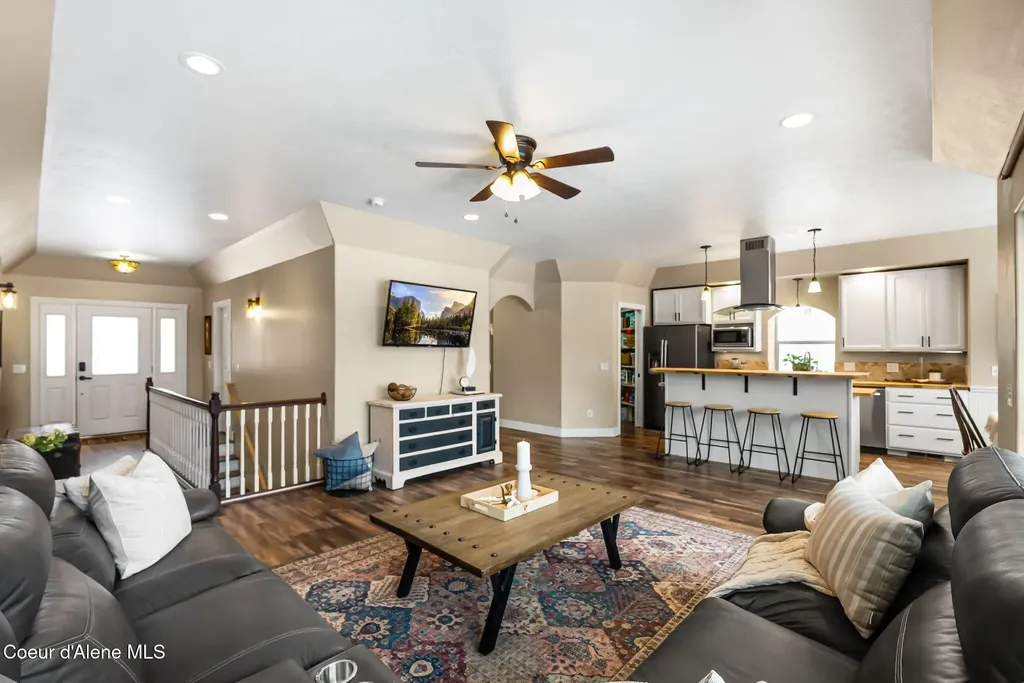 162 S Cedar View Estates Road Blanchard ID 83804