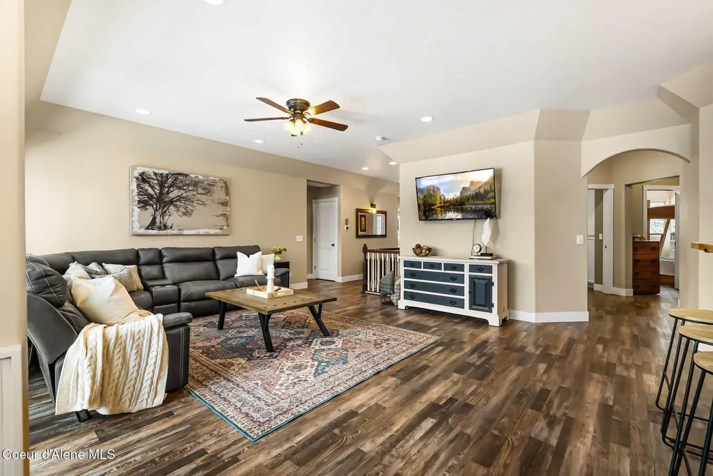 162 S Cedar View Estates Road Blanchard ID 83804