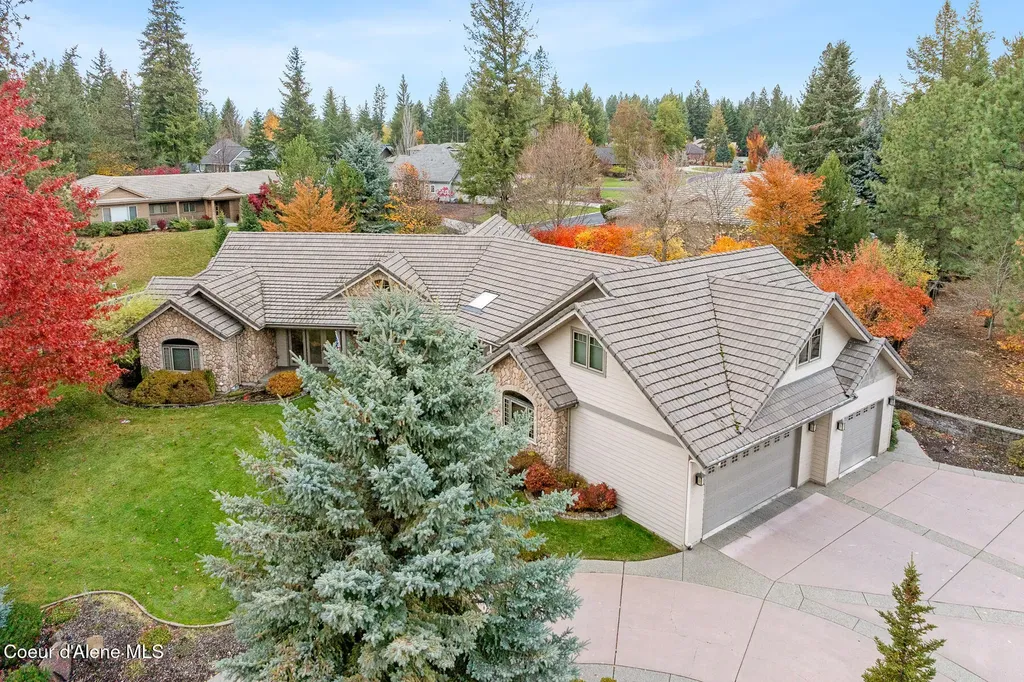 2240 E Woodstone Drive Hayden ID 83835