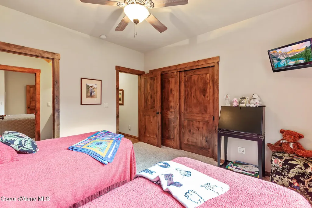 2240 E Woodstone Drive Hayden ID 83835