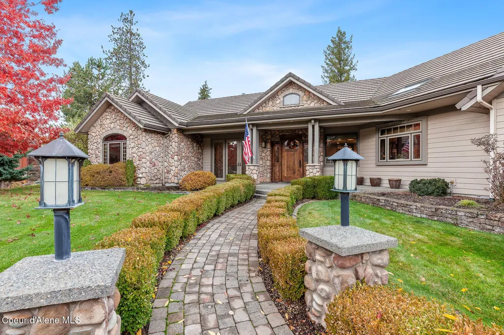2240 E Woodstone Drive Hayden ID 83835