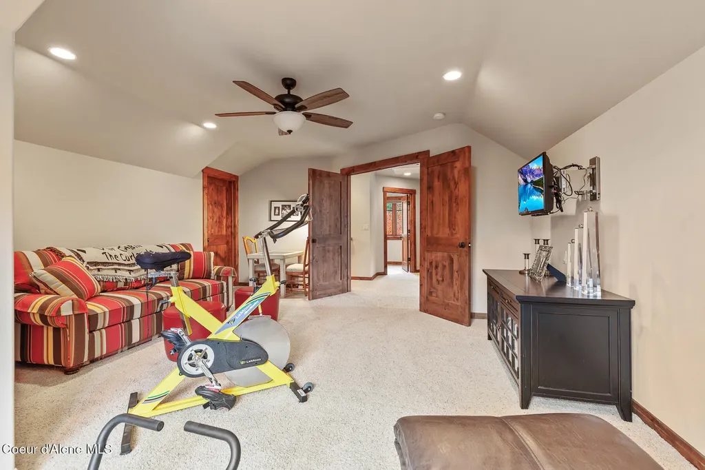 2240 E Woodstone Drive Hayden ID 83835