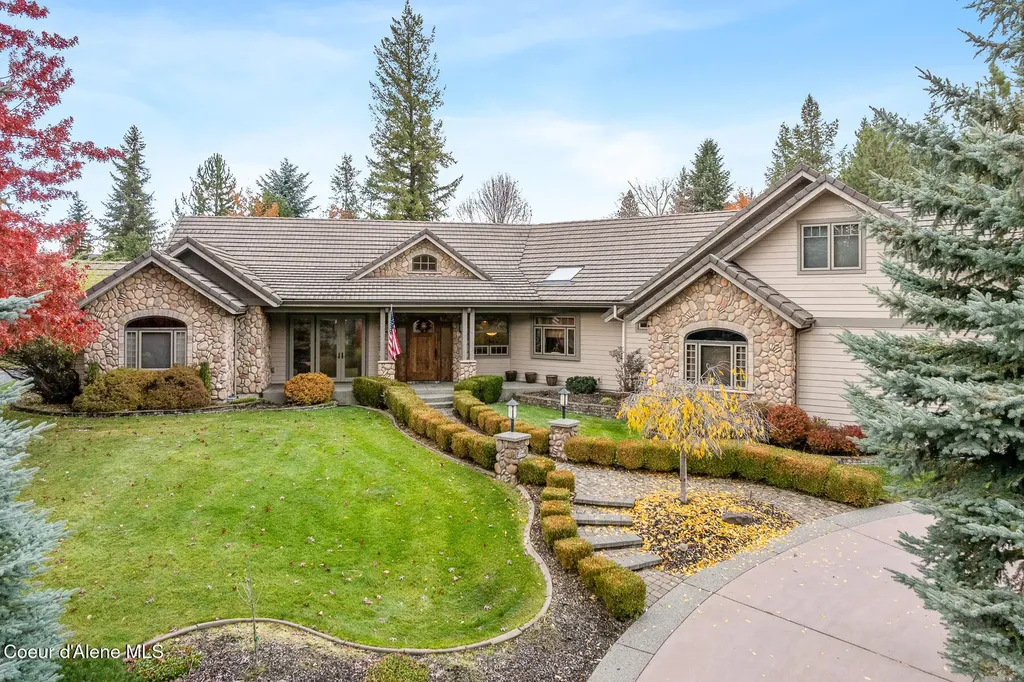 2240 E Woodstone Drive Hayden ID 83835