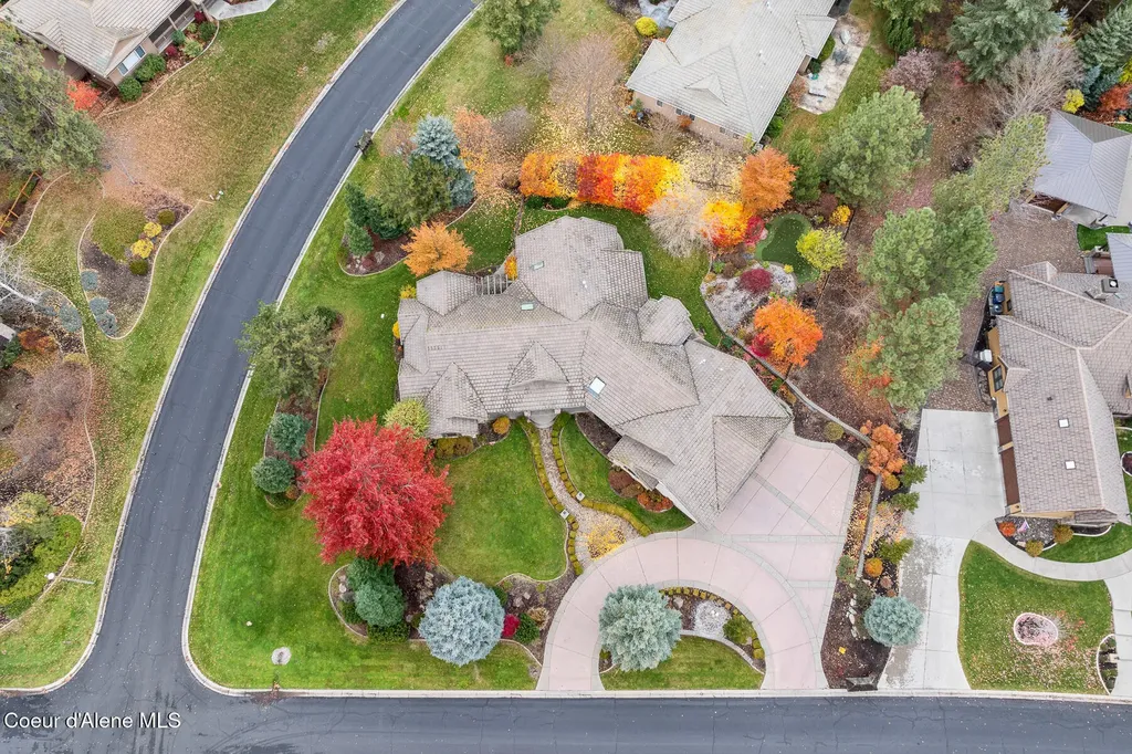 2240 E Woodstone Drive Hayden ID 83835