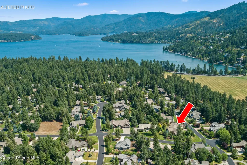 2240 E Woodstone Drive Hayden ID 83835
