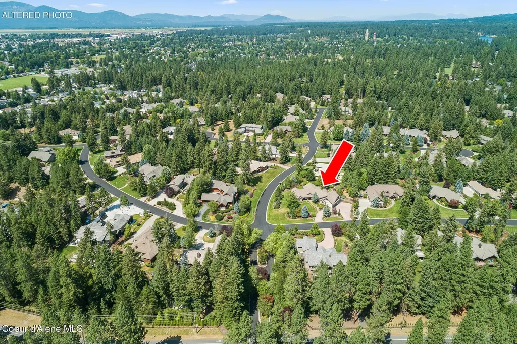 2240 E Woodstone Drive Hayden ID 83835