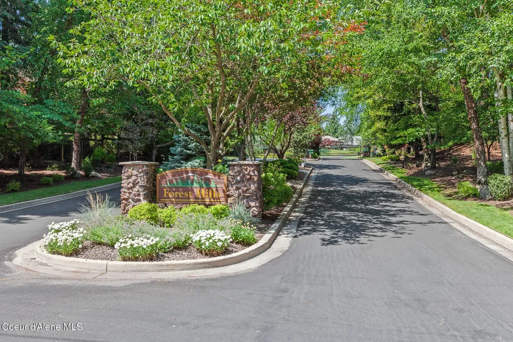 2240 E Woodstone Drive Hayden ID 83835