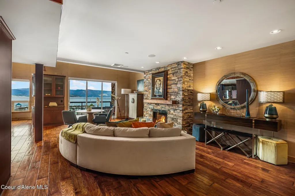 412 Sandpoint Avenue Sandpoint ID 83864