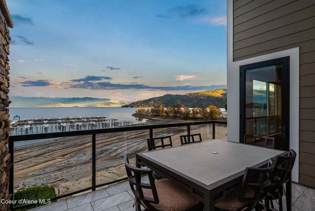412 Sandpoint Avenue Sandpoint ID 83864
