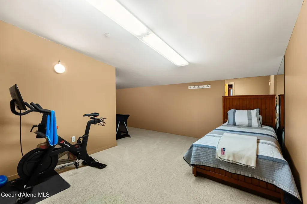 412 Sandpoint Avenue Sandpoint ID 83864