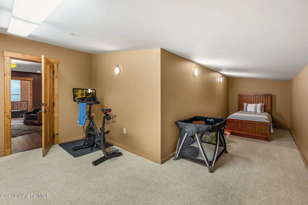 412 Sandpoint Avenue Sandpoint ID 83864