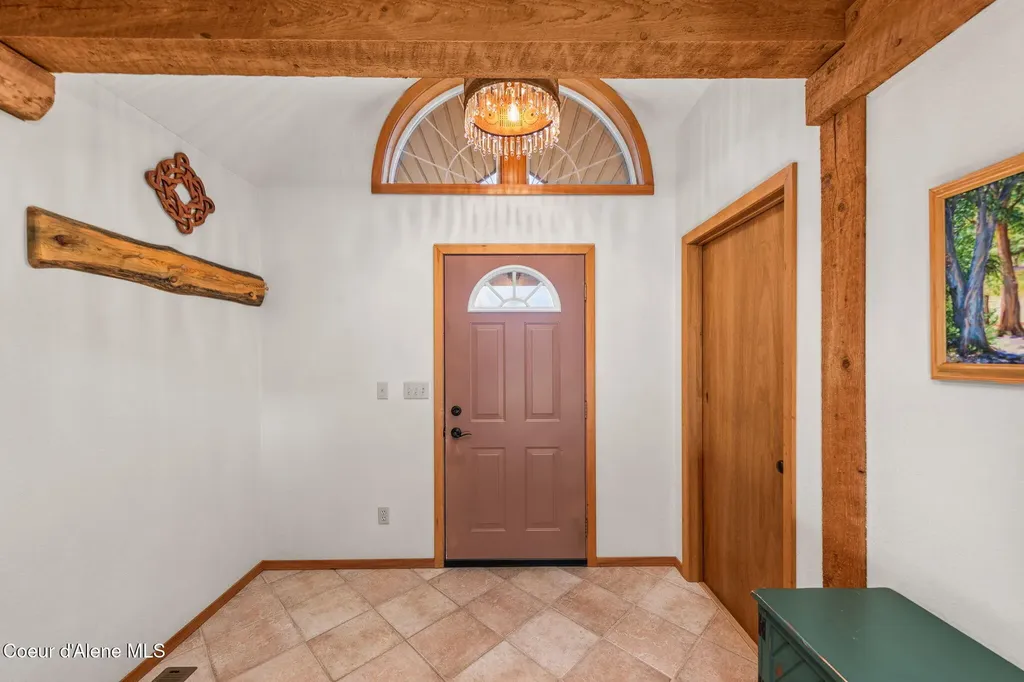 6584 E Burma Road Harrison ID 83833
