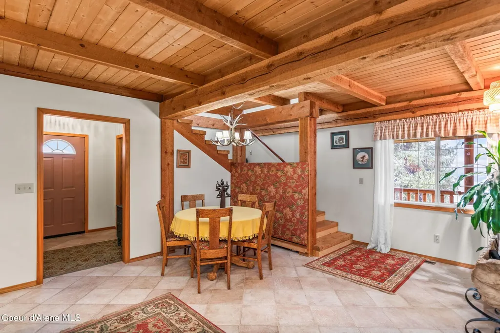 6584 E Burma Road Harrison ID 83833
