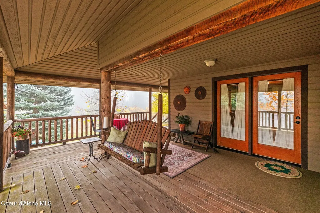 6584 E Burma Road Harrison ID 83833