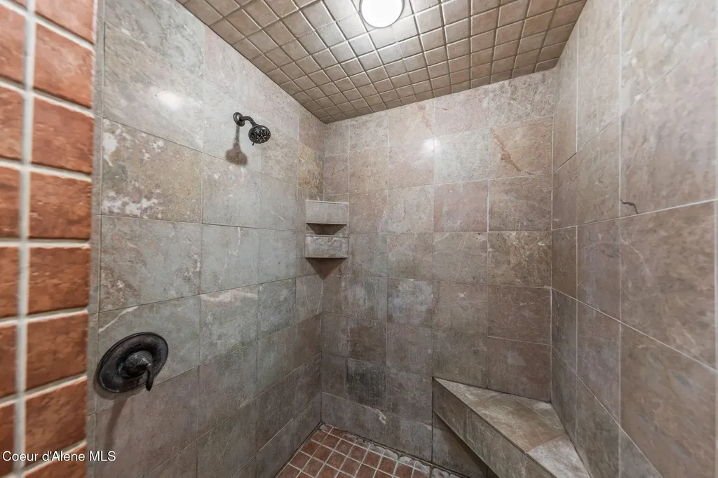 6584 E Burma Road Harrison ID 83833