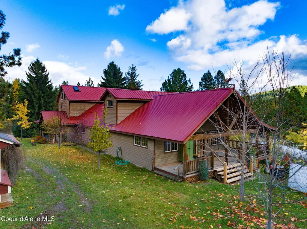 6584 E Burma Road Harrison ID 83833