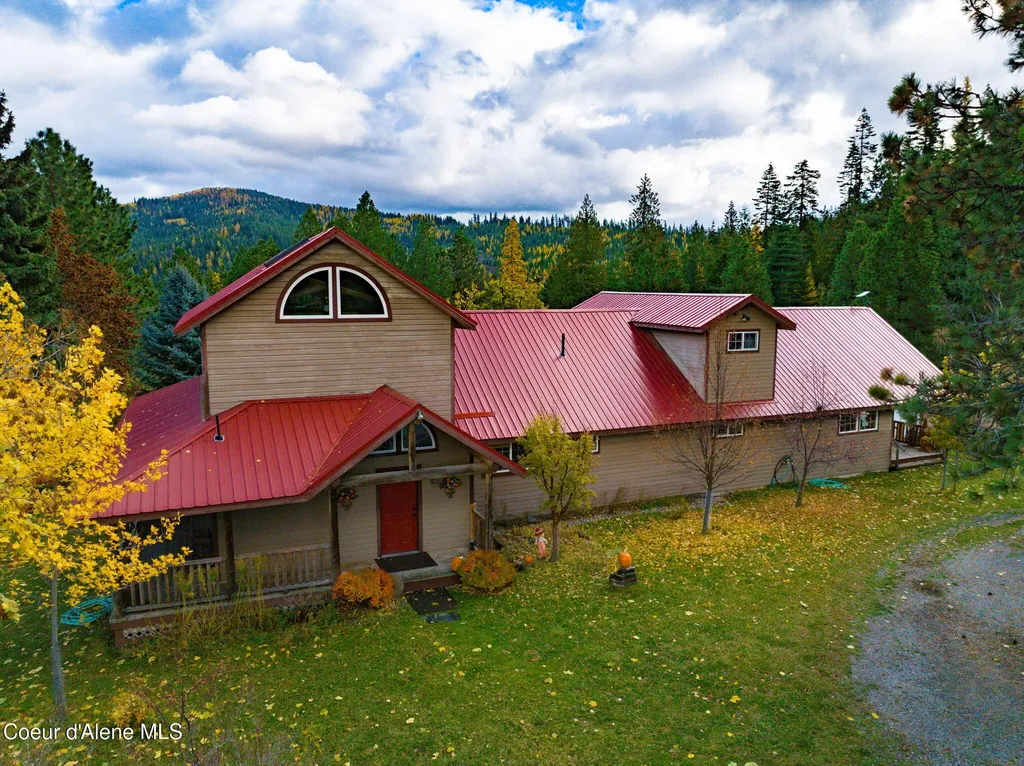 6584 E Burma Road Harrison ID 83833