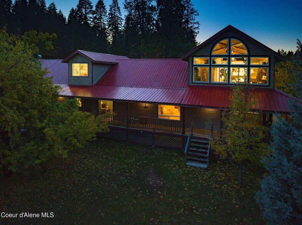 6584 E Burma Road Harrison ID 83833