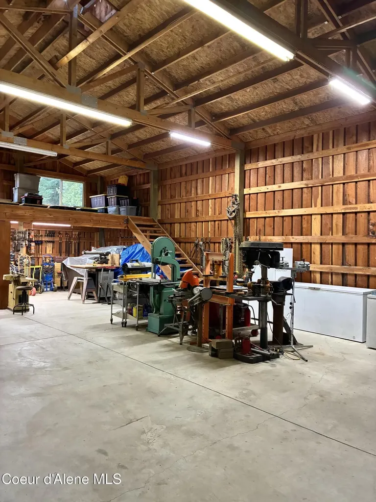 6584 E Burma Road Harrison ID 83833
