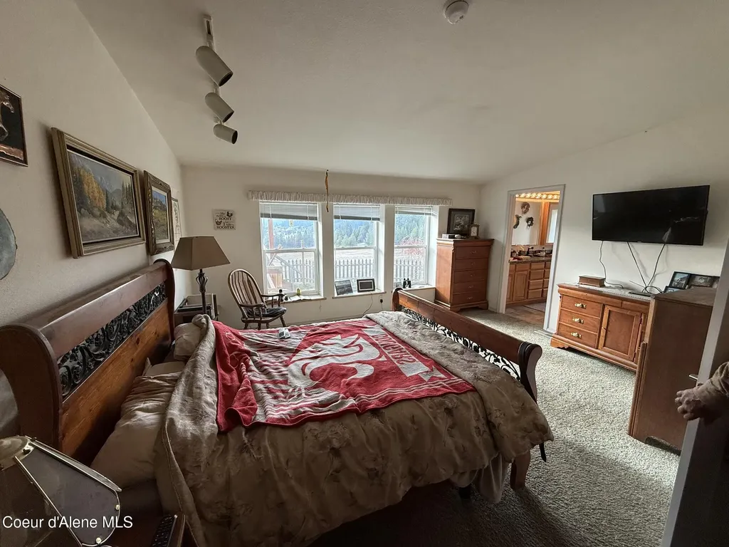 388 Owl Creek Lane Emida ID 83861