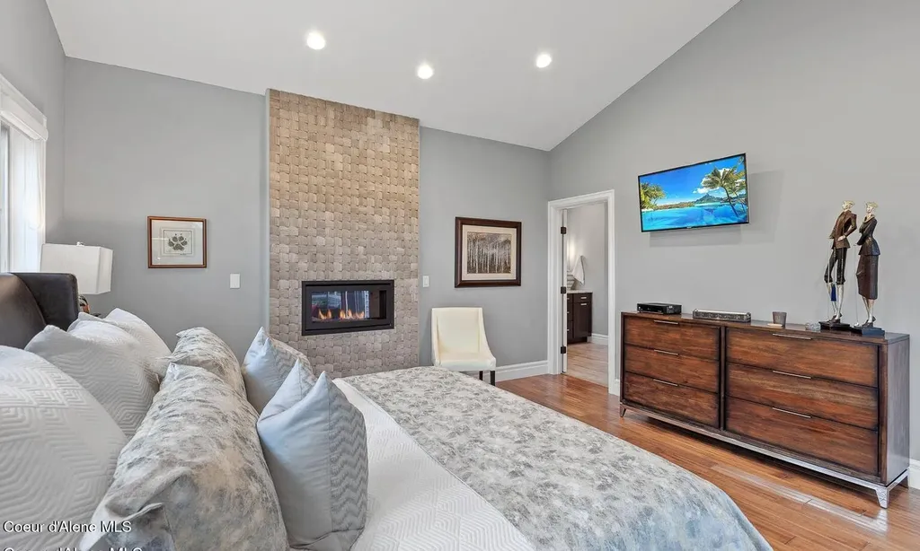 9925 N Country Club Drive Hayden Lake ID 83835