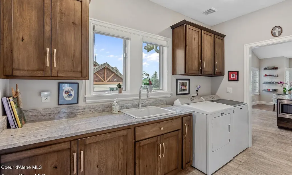 9925 N Country Club Drive Hayden Lake ID 83835