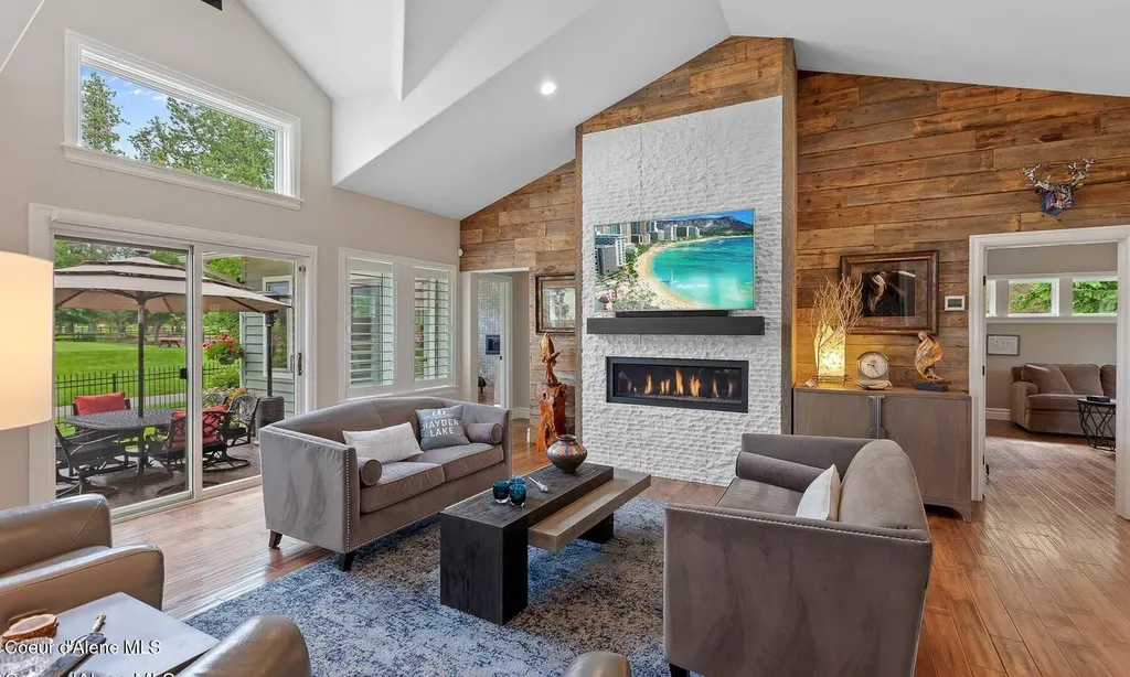 9925 N Country Club Drive Hayden Lake ID 83835