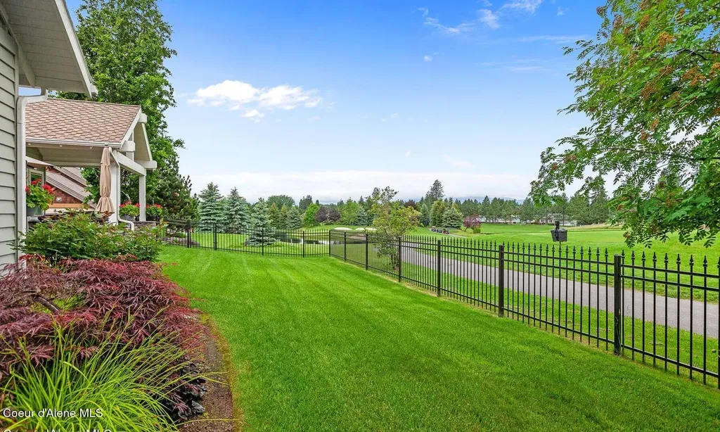 9925 N Country Club Drive Hayden Lake ID 83835