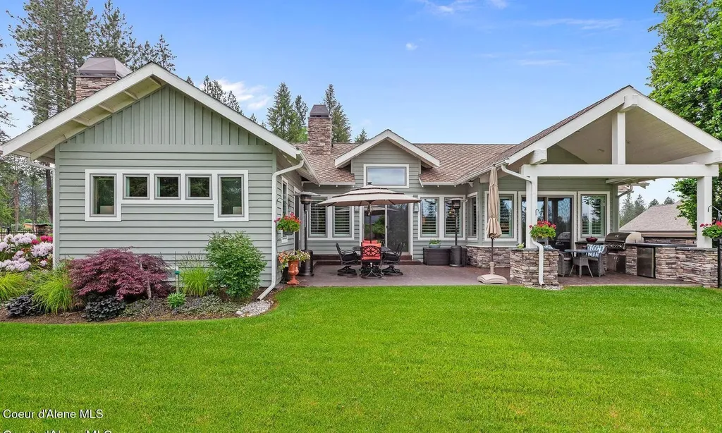 9925 N Country Club Drive Hayden Lake ID 83835