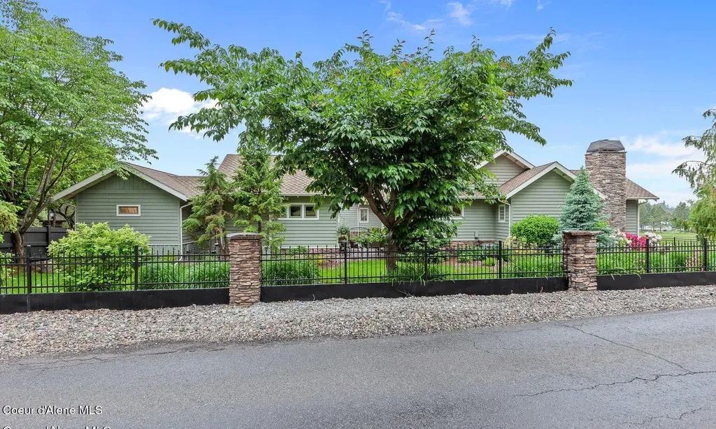 9925 N Country Club Drive Hayden Lake ID 83835
