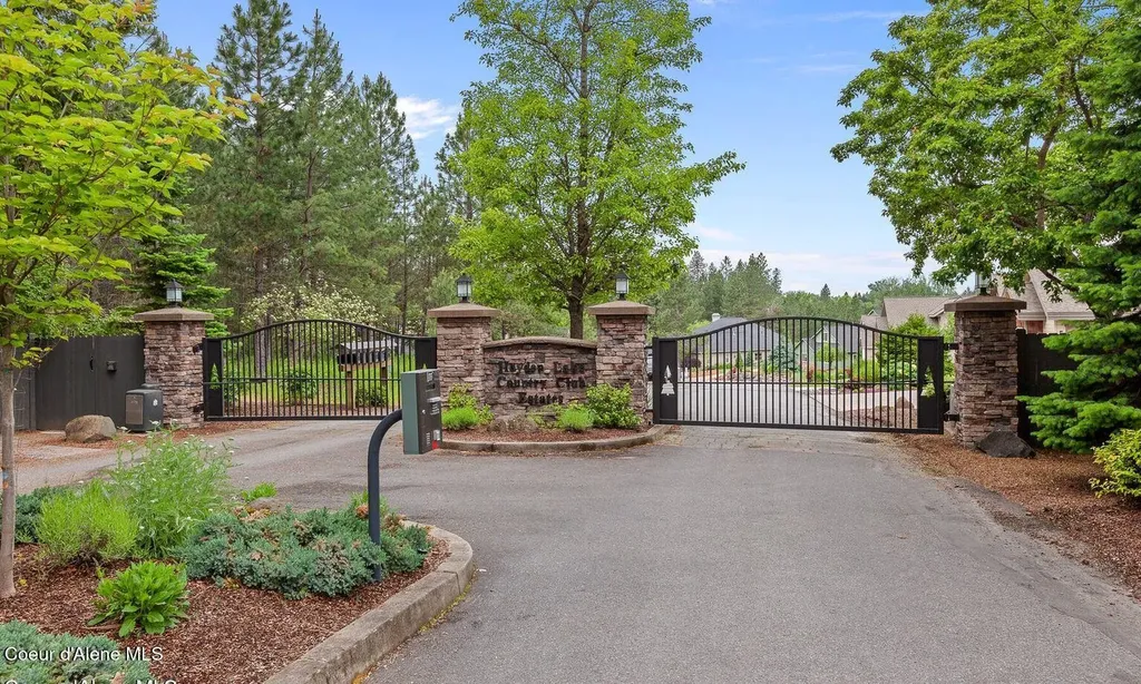 9925 N Country Club Drive Hayden Lake ID 83835