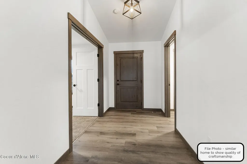 9042 W Swather Avenue Rathdrum ID 83858