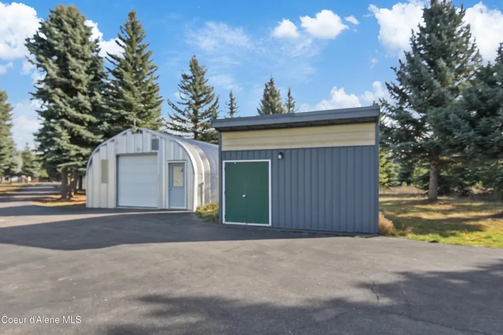 97 Three Sisters Drive Athol ID 83801