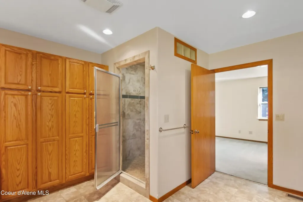 97 Three Sisters Drive Athol ID 83801