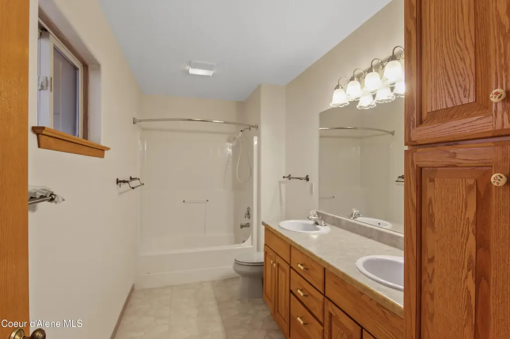 97 Three Sisters Drive Athol ID 83801