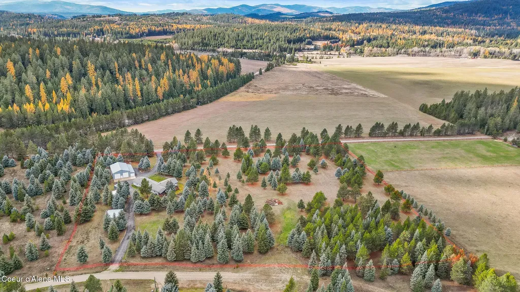 97 Three Sisters Drive Athol ID 83801