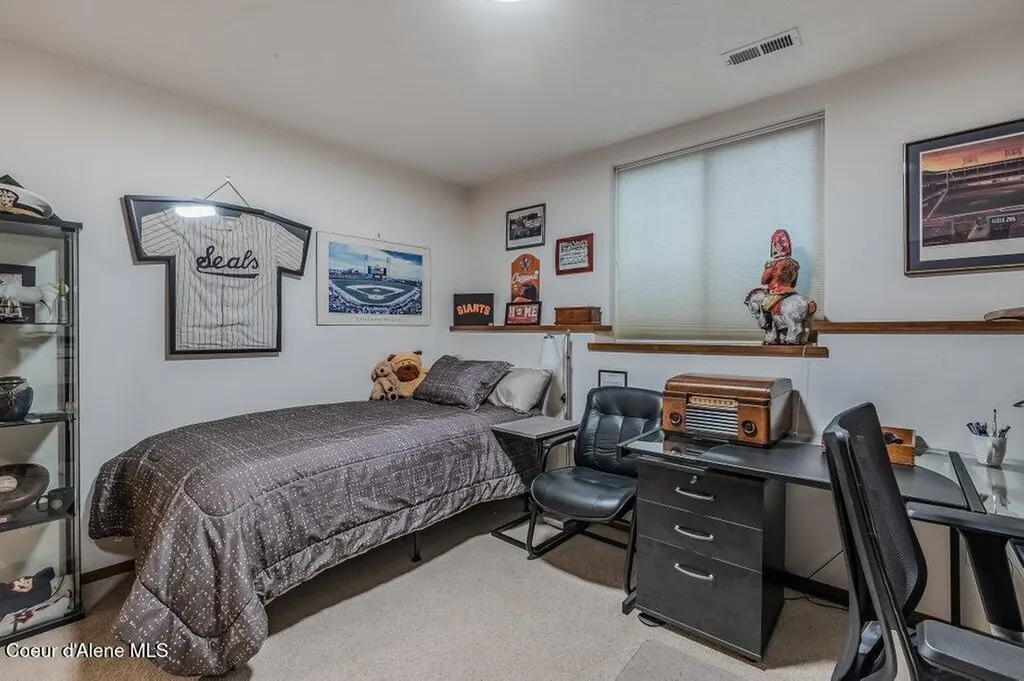 7082 E Poleline Avenue Post Falls ID 83854