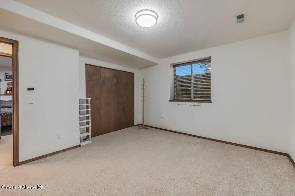 7082 E Poleline Avenue Post Falls ID 83854