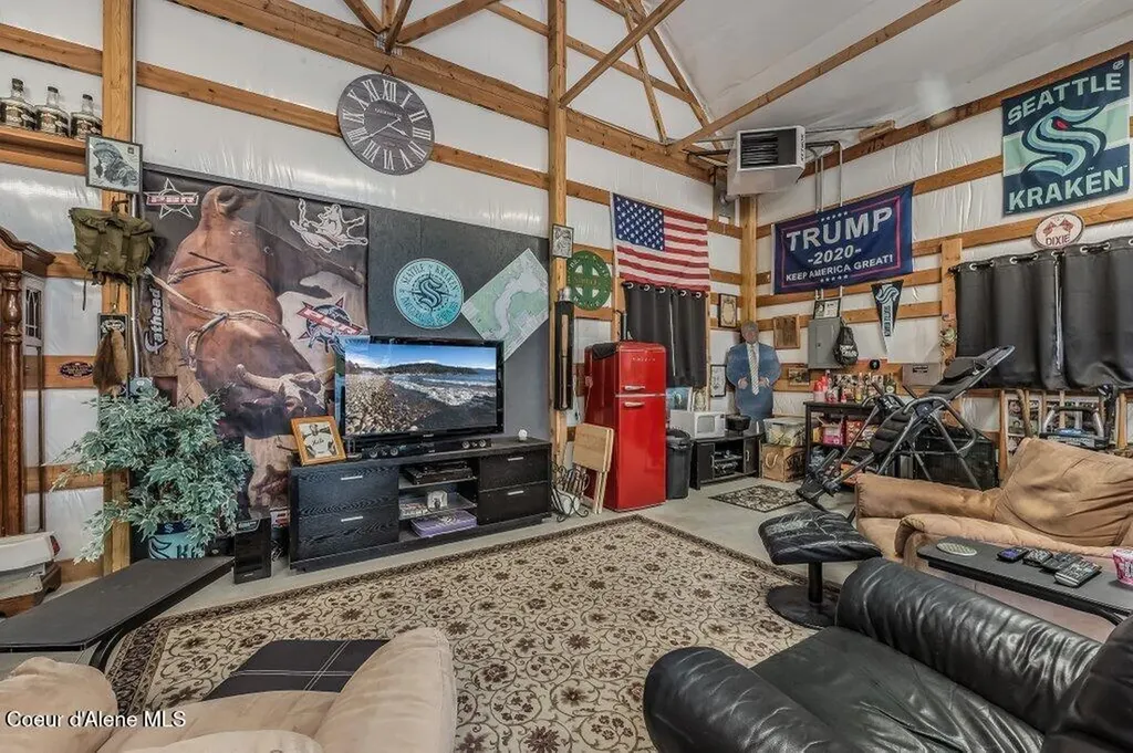7082 E Poleline Avenue Post Falls ID 83854