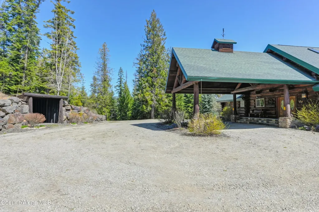 122 Makridge Lane Kingston ID 83839