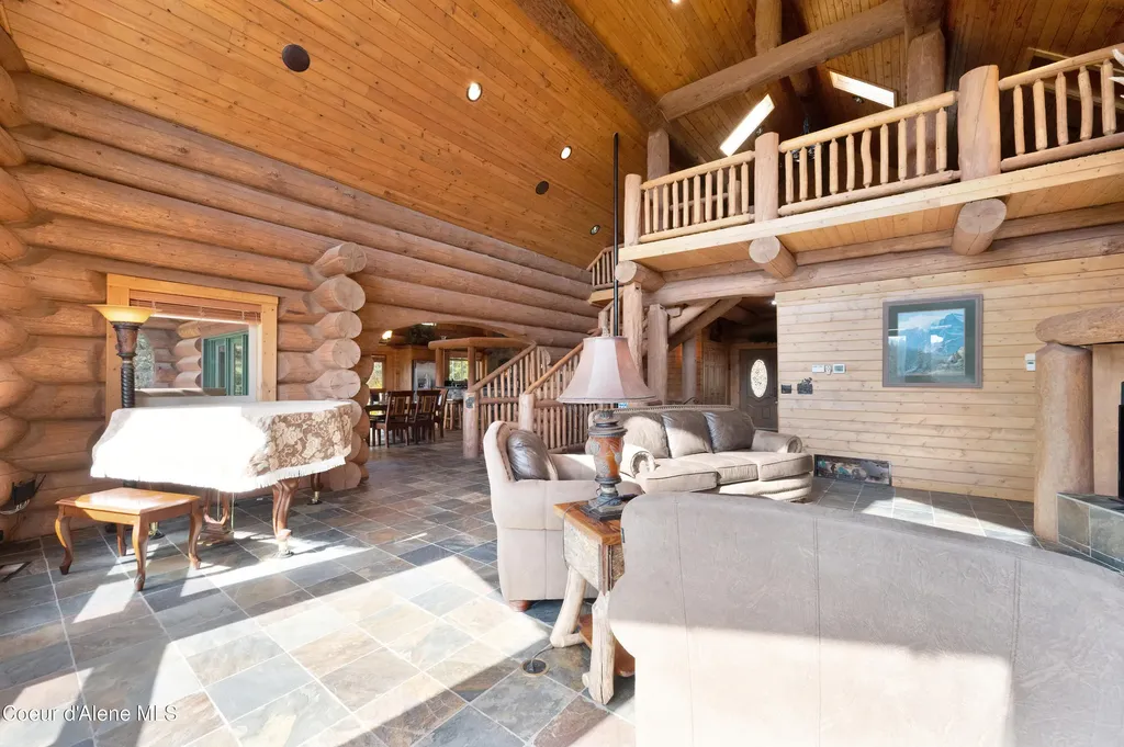 122 Makridge Lane Kingston ID 83839