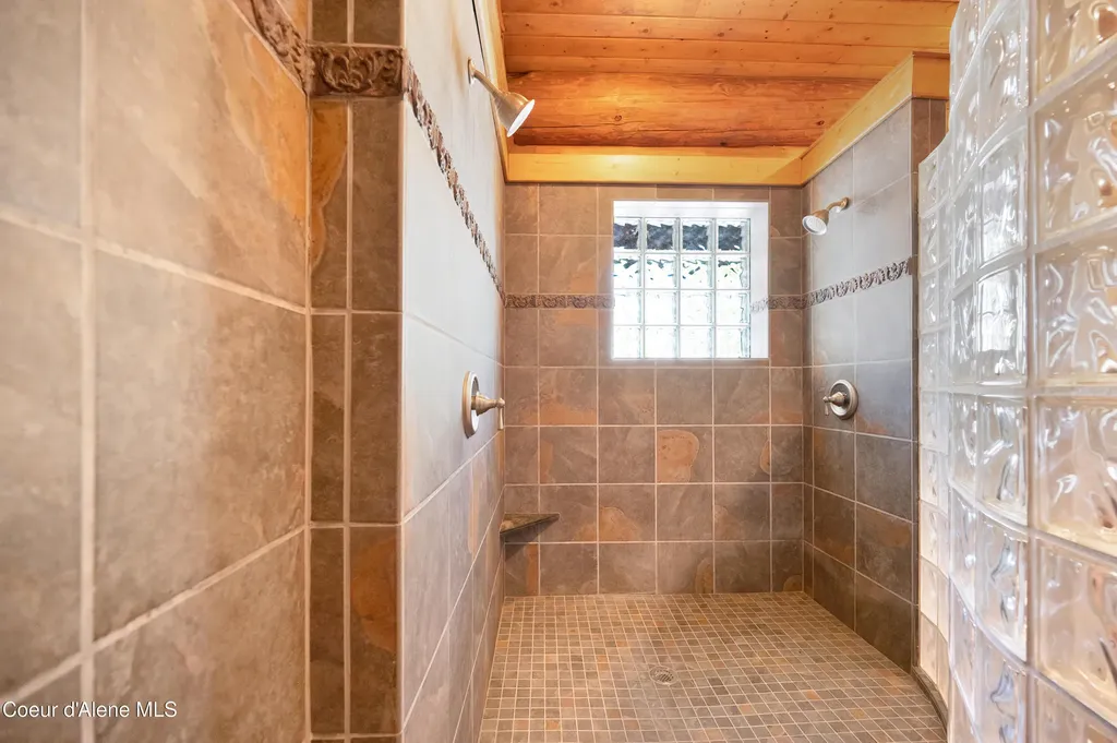 122 Makridge Lane Kingston ID 83839